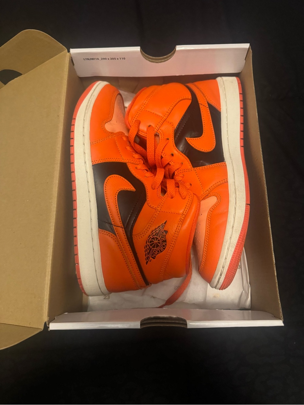 Jordan WMNS Air Jordan 1 Mid SE - Crimson & Orange